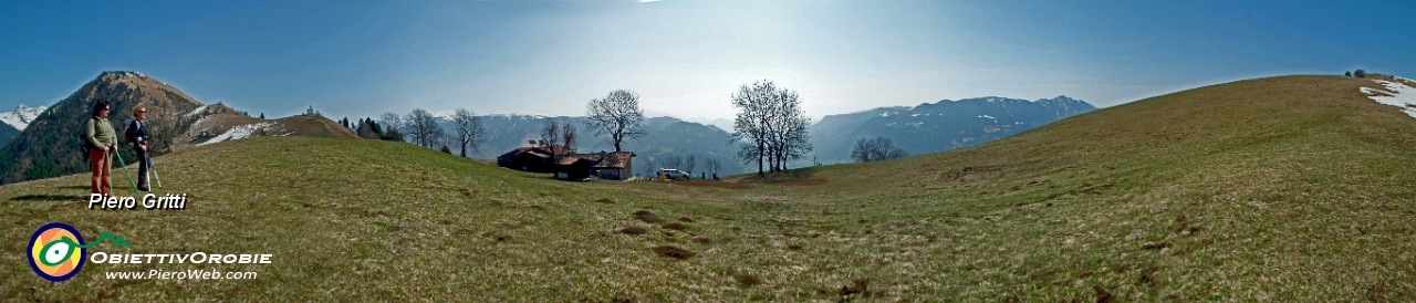 23 Da Cima Blum vista verso la conca di Clusone-Rovetta e Val Bolrlezza.jpg